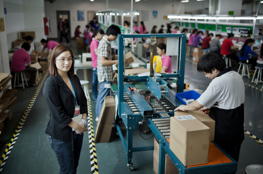 液晶显示器生产